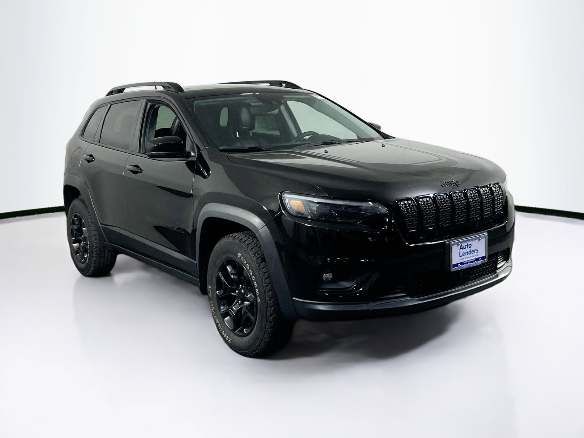 Used 2022 Jeep Cherokee Latitude w/ Sun & Sound Group AWD/4WD image 3