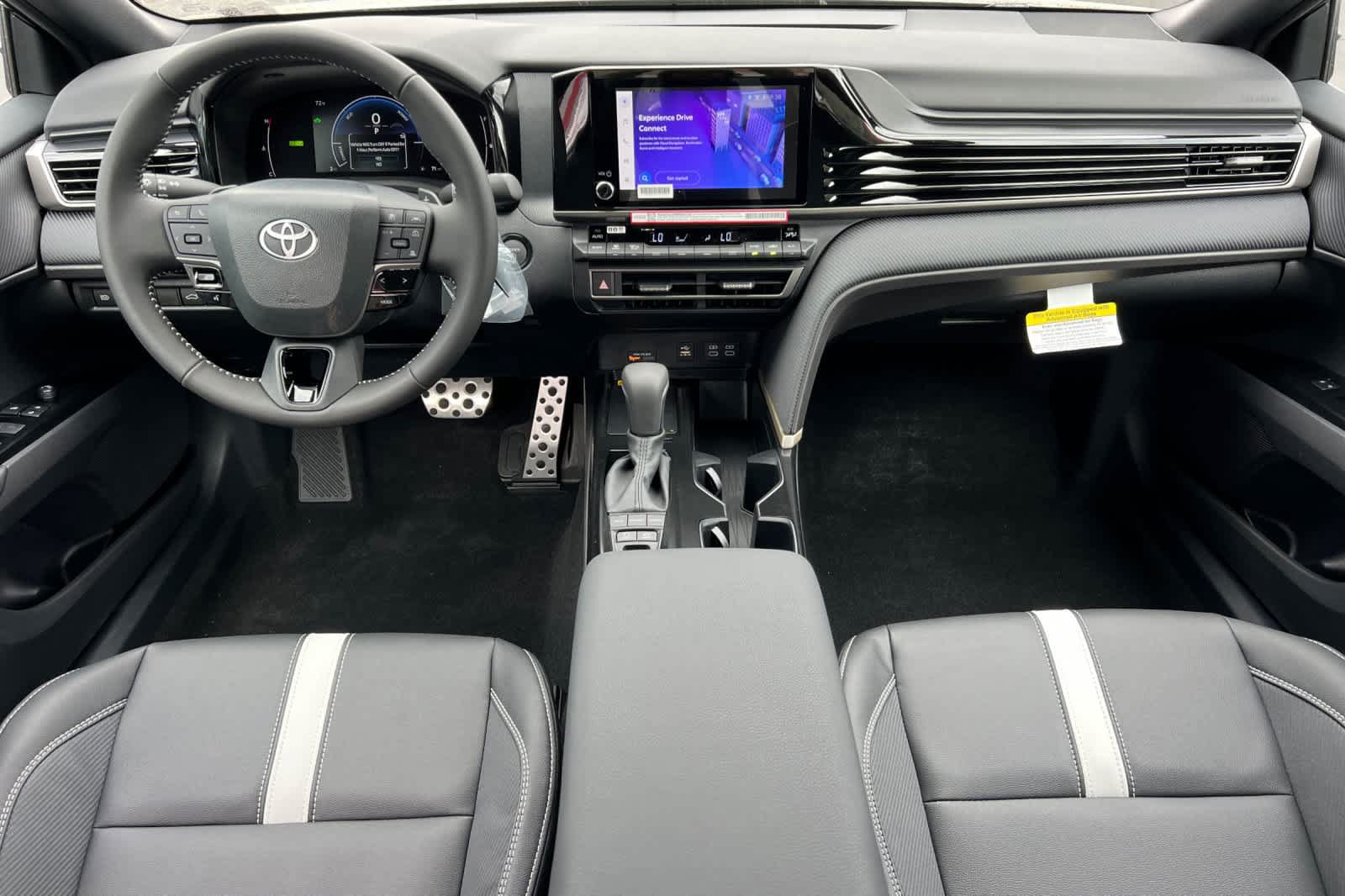 New 2026 Toyota Camry SE FWD image 3