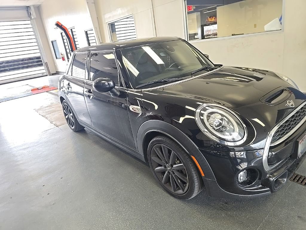 Used 2021 MINI Cooper S w/ 6.5" Touchscreen Package
