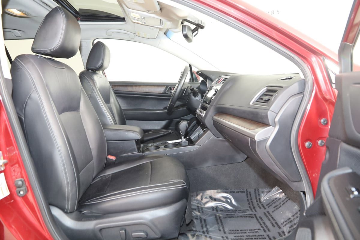 Used 2016 Subaru Outback 2.5i Limited AWD/4WD image 13