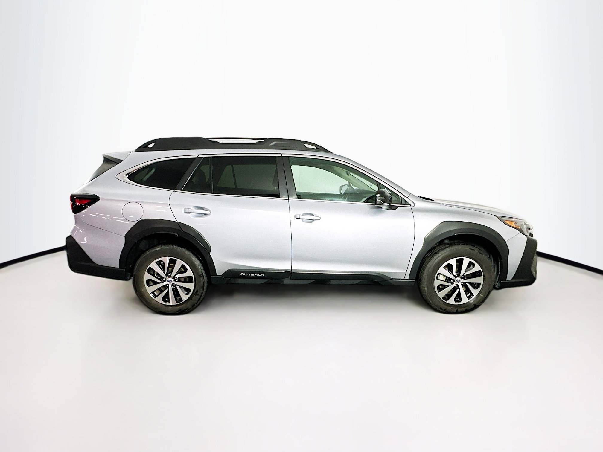 Used 2025 Subaru Outback Premium AWD/4WD image 10