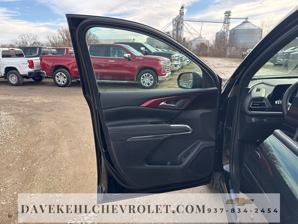 Used 2025 Chevrolet Traverse Z71 w/ Driver Confidence Package image 54