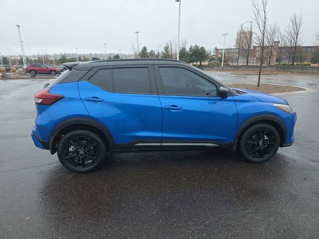 Used 2023 Nissan Kicks SR image 2