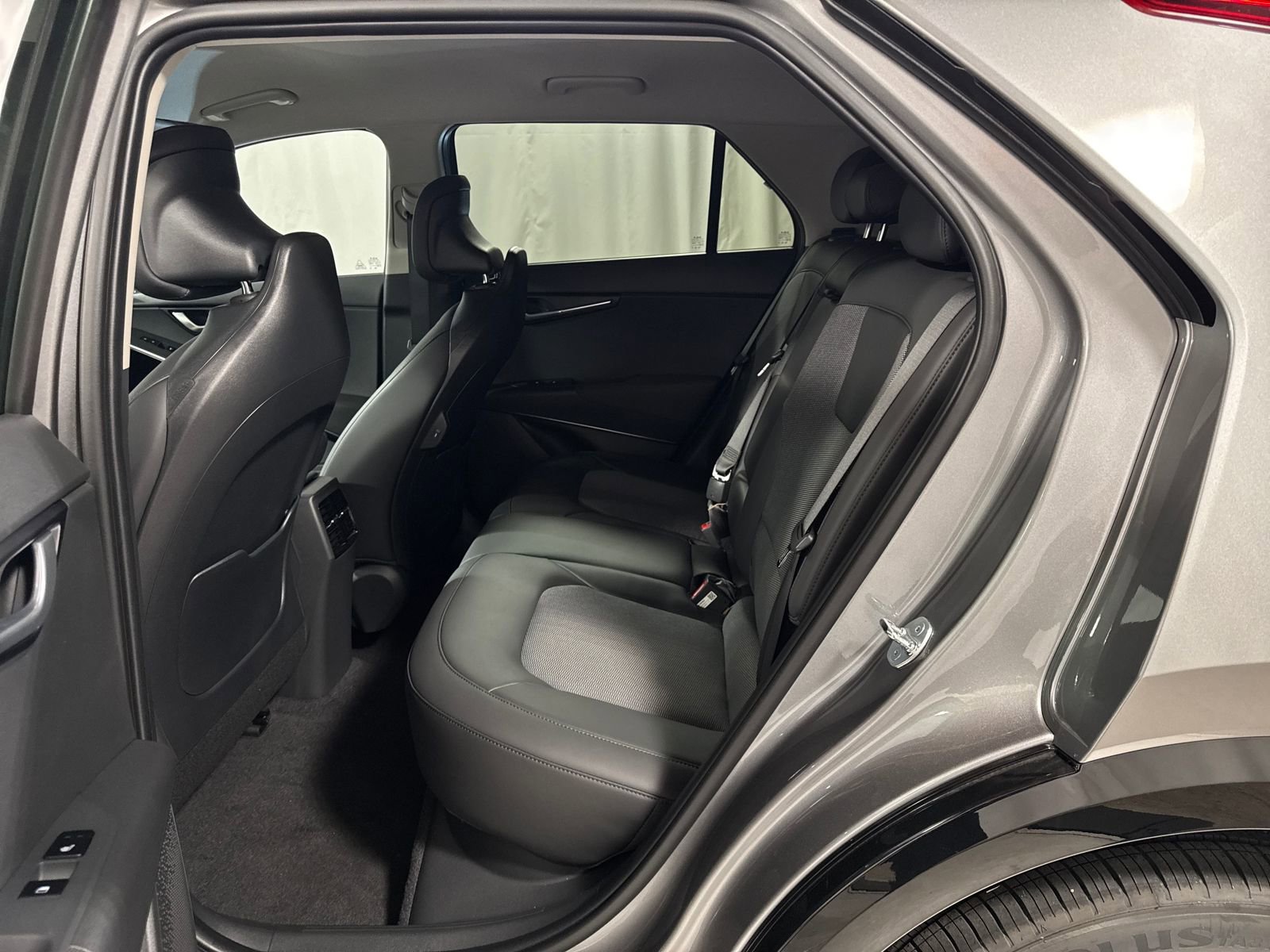 New 2026 Kia Niro Wind FWD image 5