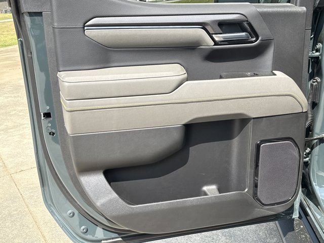 New 2026 Chevrolet Silverado 1500 ZR2 w/ LPO, Dark Essentials Package image 22