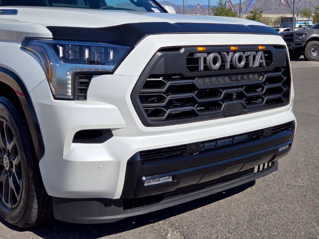 Used 2024 Toyota Sequoia Platinum AWD/4WD image 9