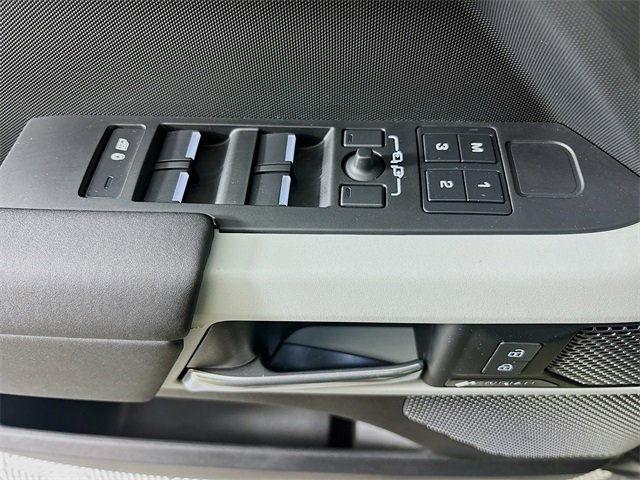 Used 2024 Land Rover Defender 110 S image 20