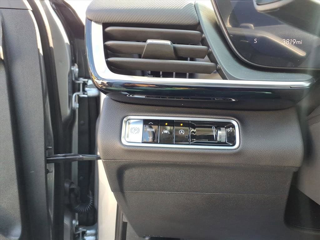 Used 2025 Buick Envision Preferred image 12