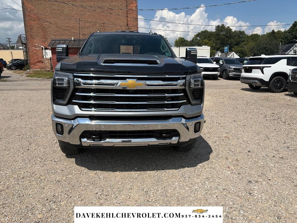 Used 2025 Chevrolet Silverado 2500 LTZ w/ LTZ Plus Package AWD/4WD image 8