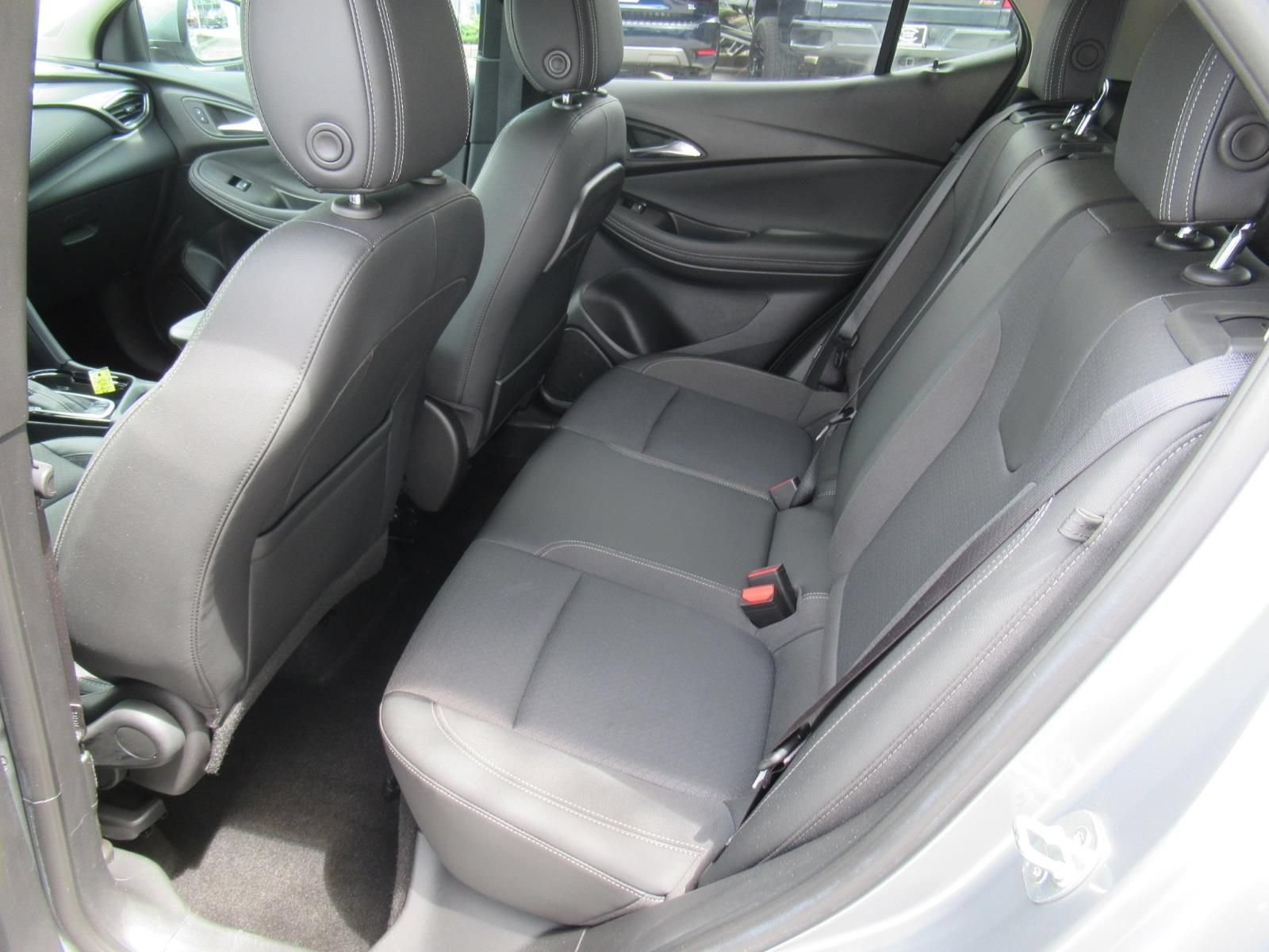 Used 2023 Buick Encore GX Preferred FWD image 29