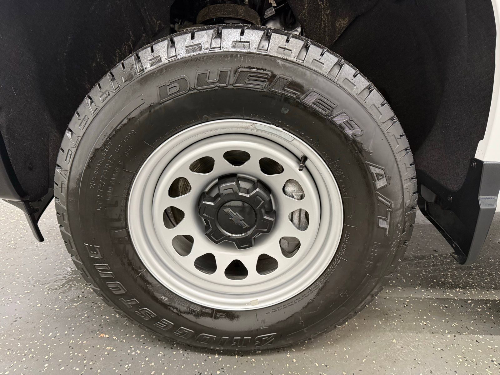 Used 2025 Chevrolet Silverado 1500 W/T w/ WT Value Package image 18