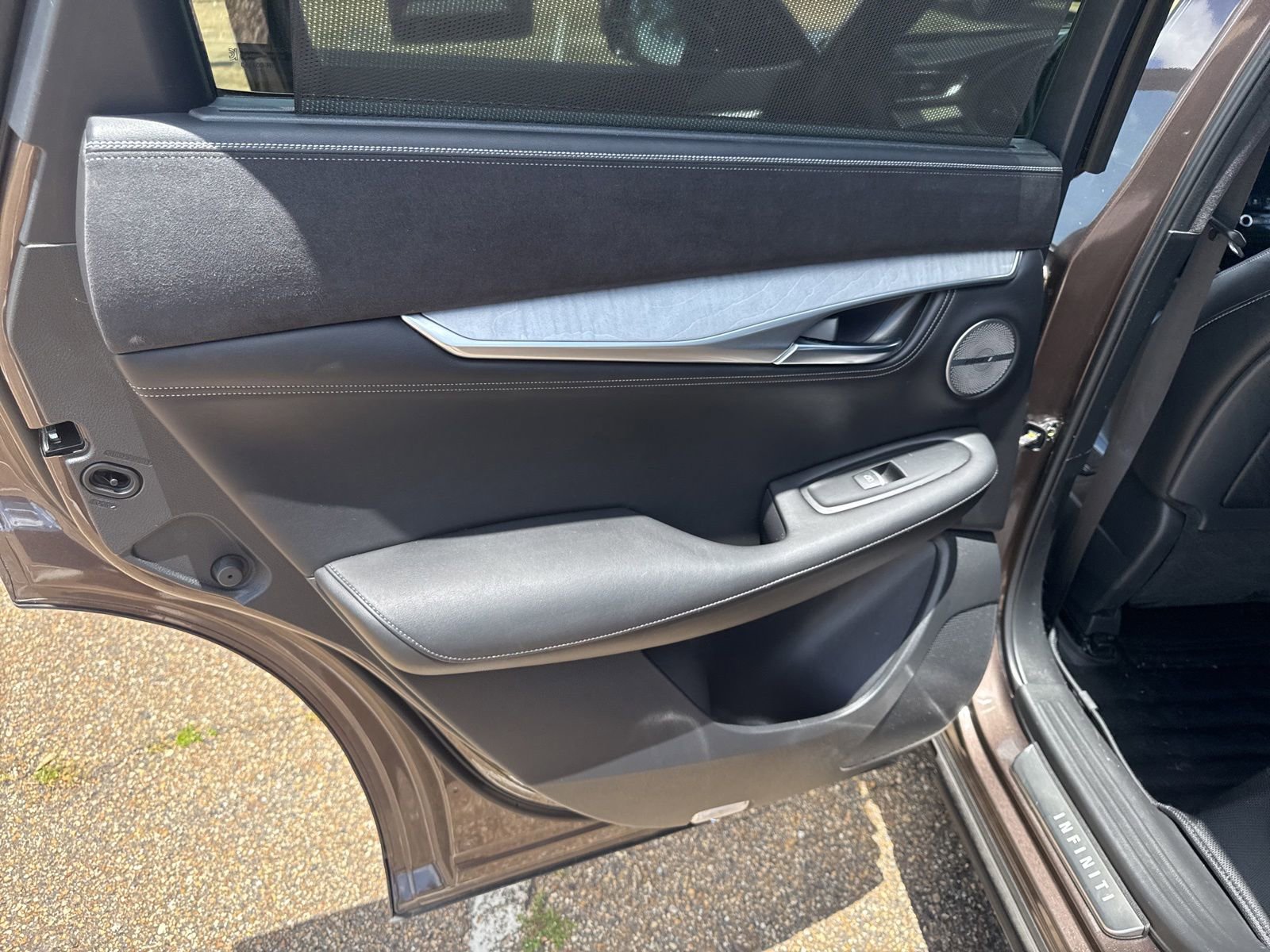 Used 2019 INFINITI QX50 Essential w/ Sensory Package AWD/4WD image 10