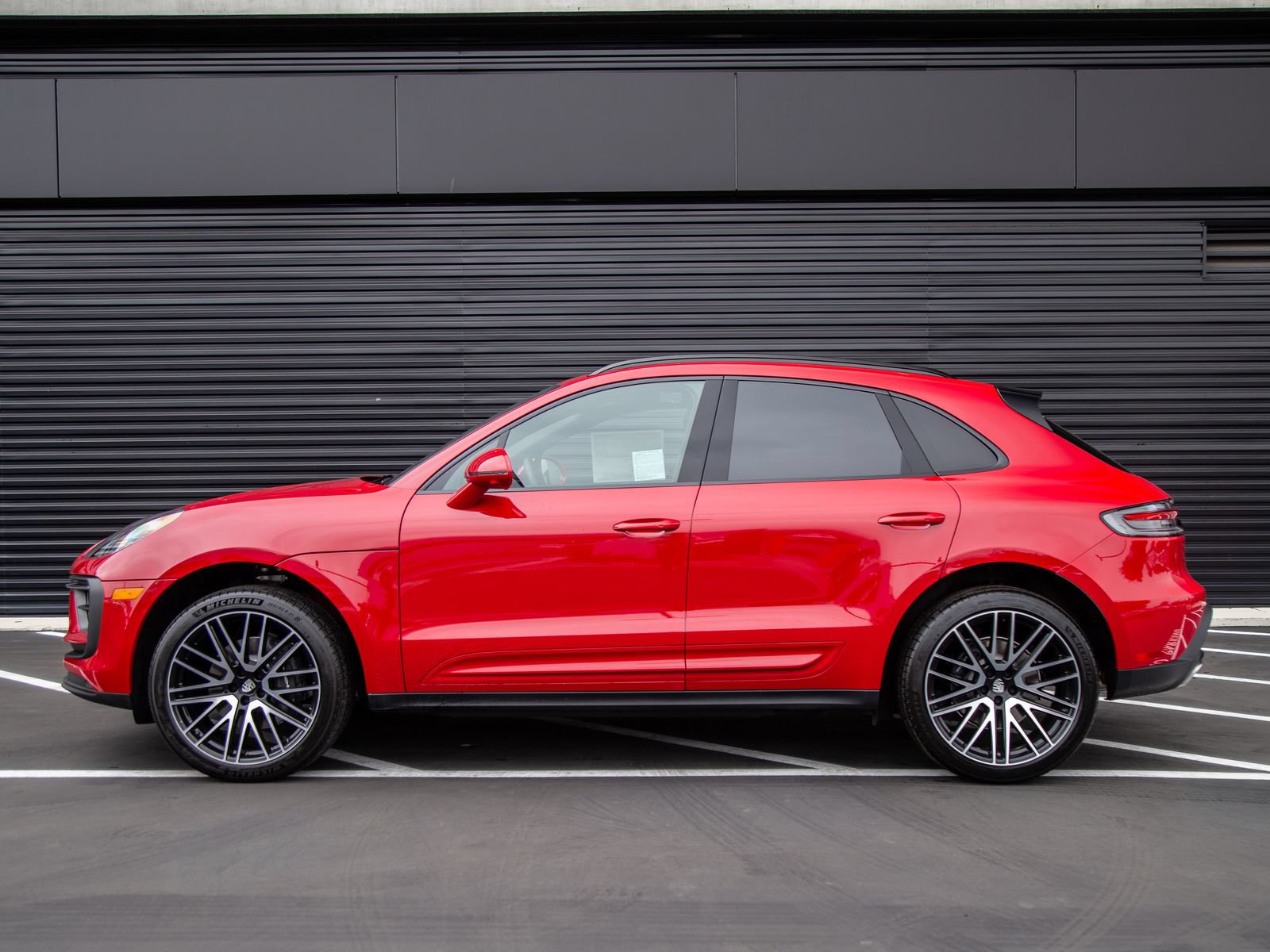 New 2026 Porsche Macan AWD/4WD image 2