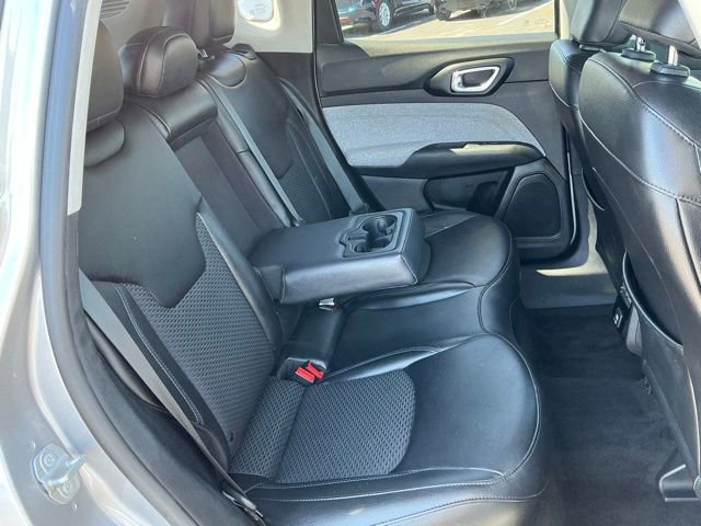 Used 2022 Jeep Compass Latitude FWD image 19