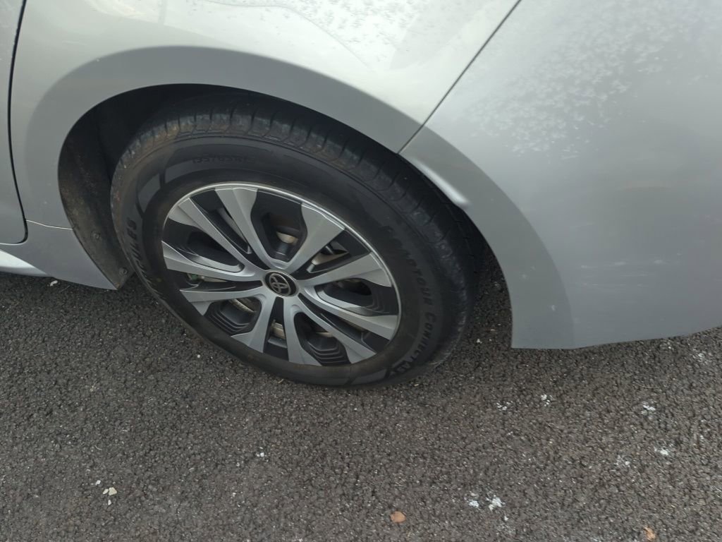 Used 2022 Toyota Corolla LE image 5