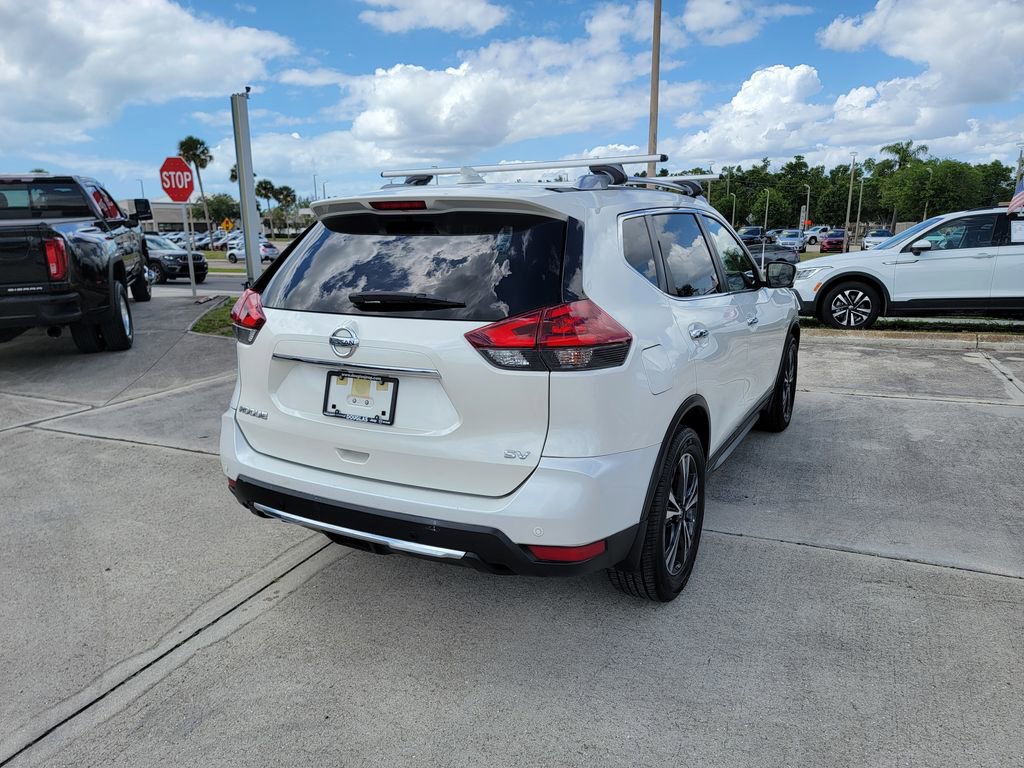 Used 2020 Nissan Rogue SV w/ Premium Package image 5
