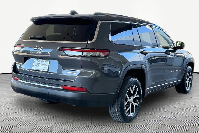 Used 2023 Jeep Grand Cherokee L Limited AWD/4WD image 5