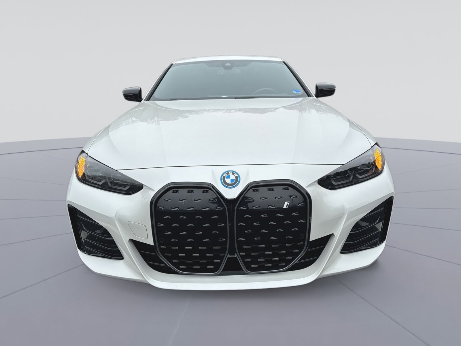 Used 2023 BMW i4 eDrive40 w/ M Sport Package image 4