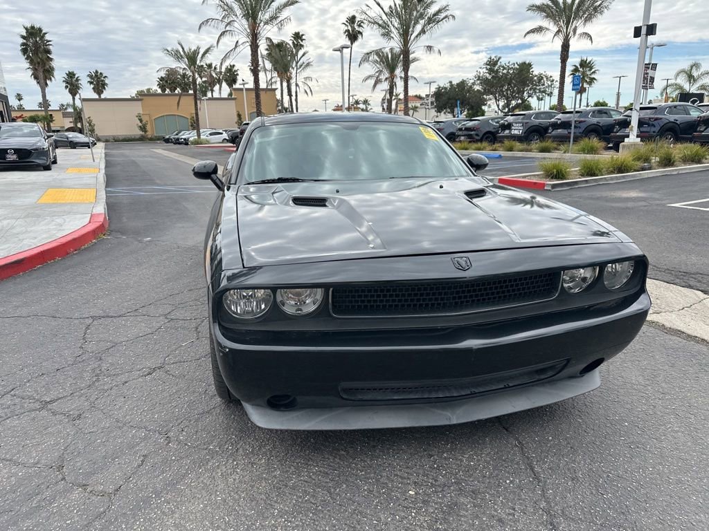 Used 2010 Dodge Challenger SE RWD image 27