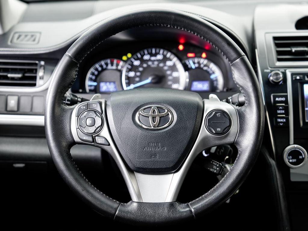 Used 2012 Toyota Camry SE image 12