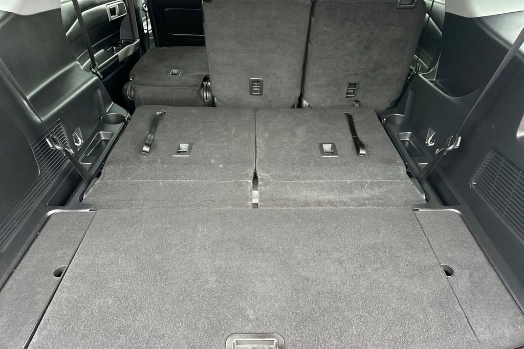 Certified 2023 Ford Explorer XLT w/ Equipment Group 202A image 14