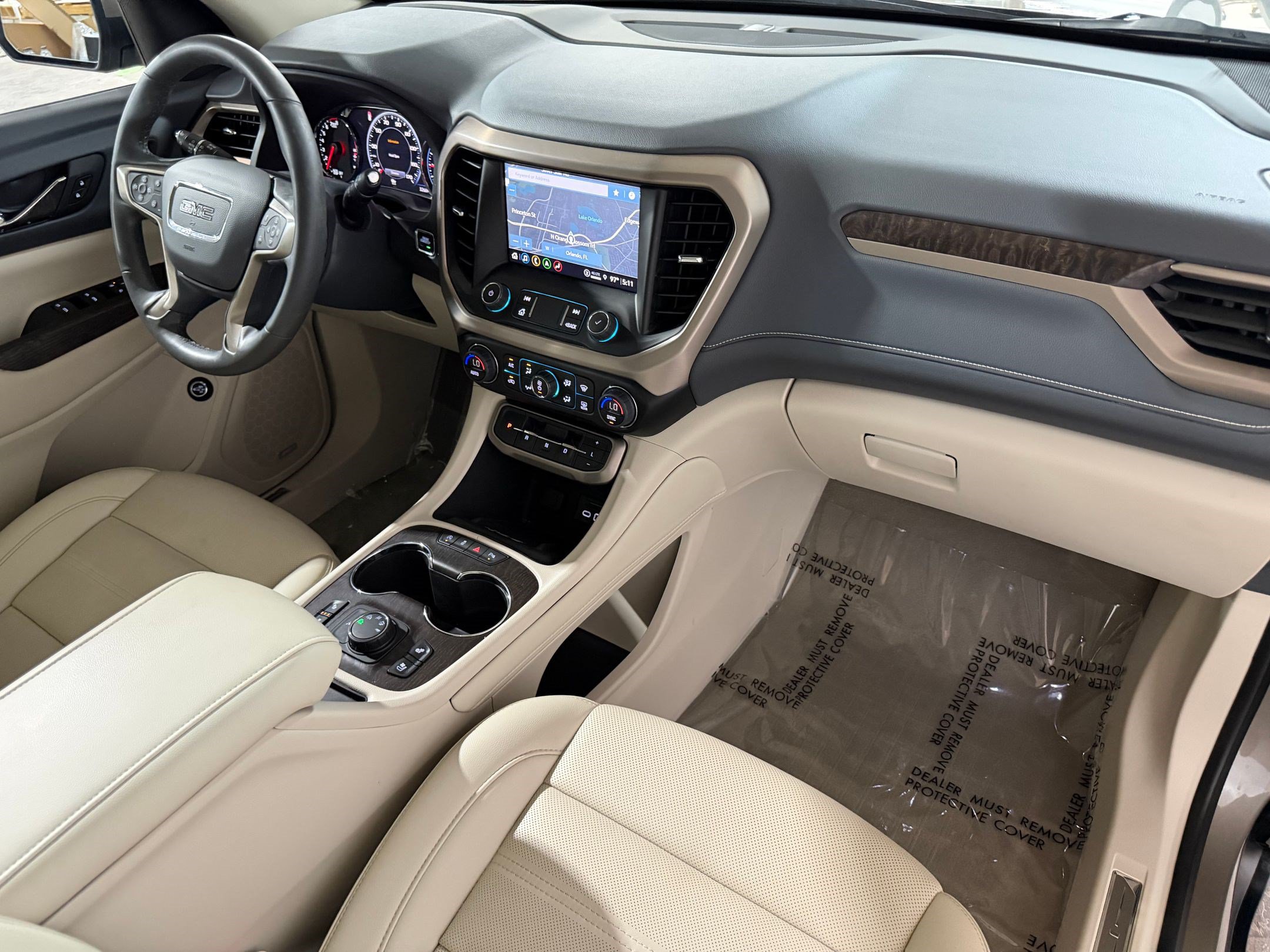 Used 2023 GMC Acadia Denali w/ Denali Ultimate Package AWD/4WD image 51
