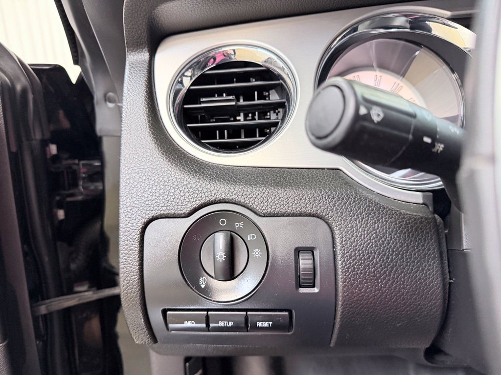 Used 2010 Ford Mustang GT RWD image 31