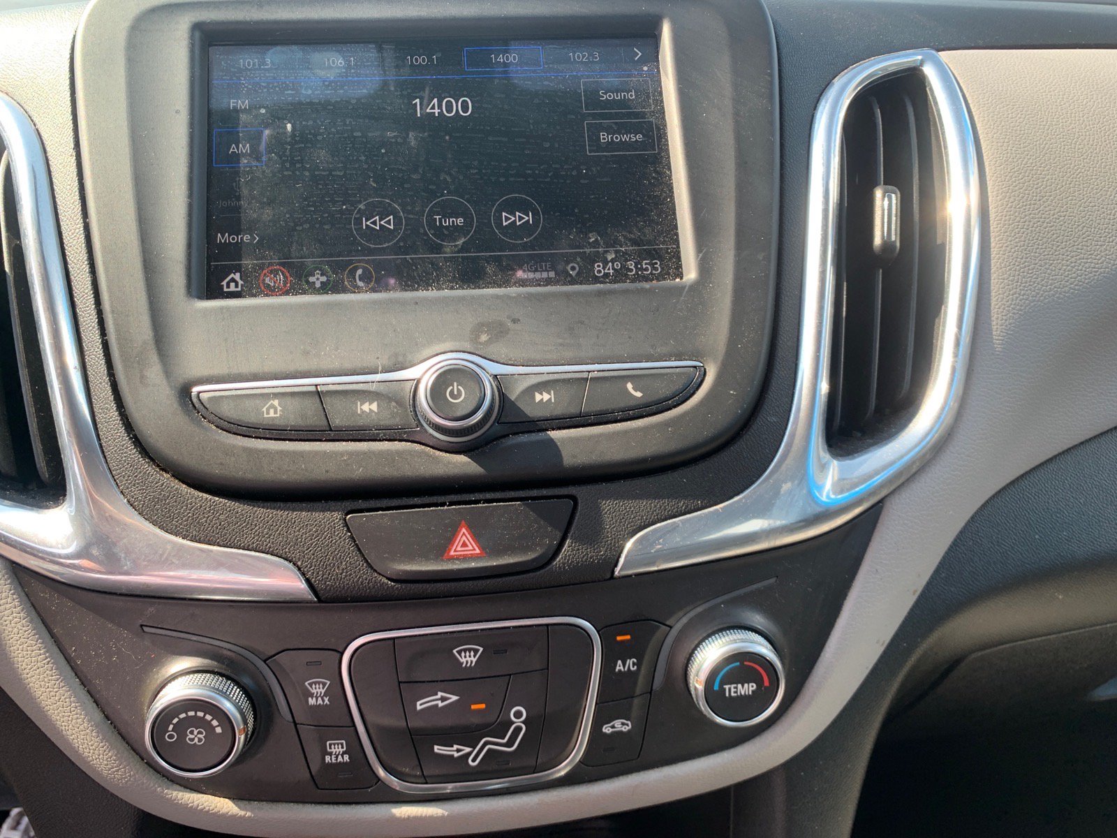 Used 2019 Chevrolet Equinox LS AWD/4WD image 13