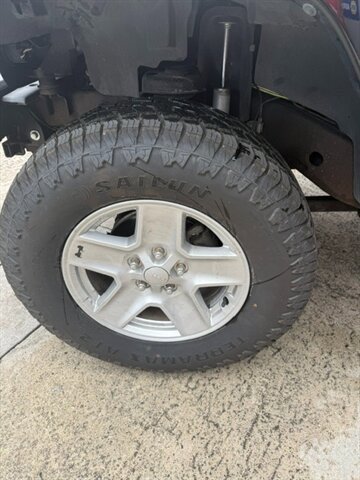 Used 2012 Jeep Wrangler Sport AWD/4WD image 5