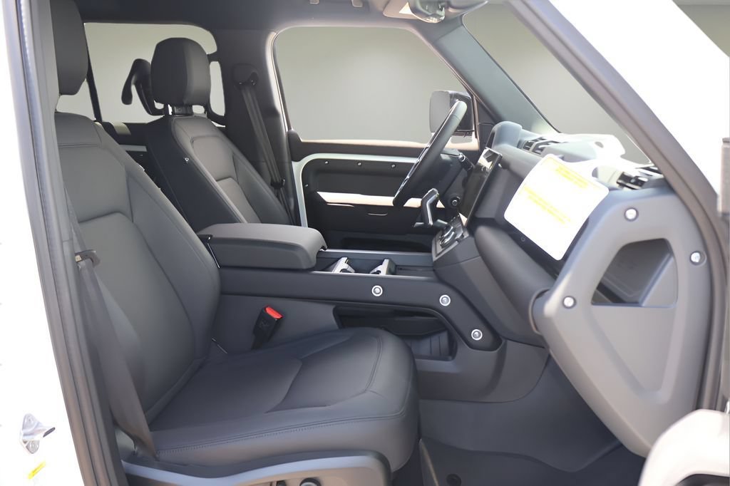 New 2026 Land Rover Defender 110 S AWD/4WD image 17