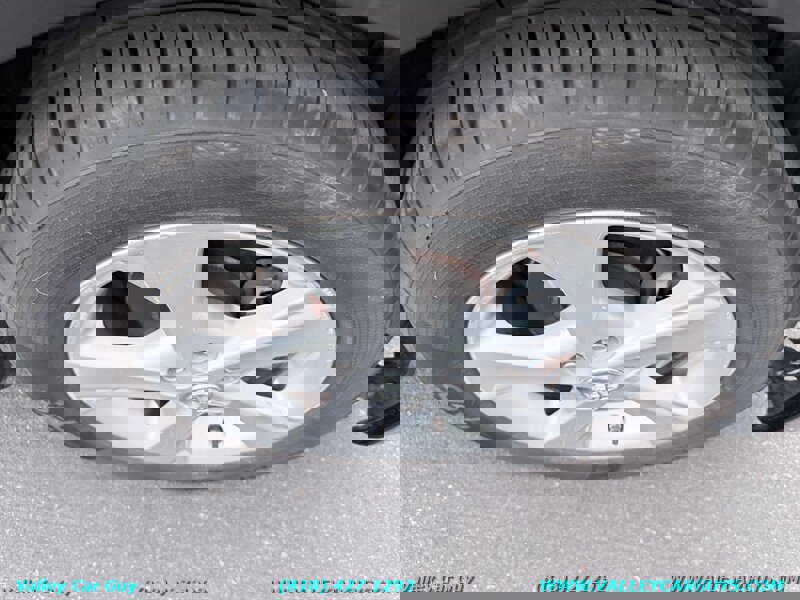 Used 2013 Toyota Corolla LE w/ Premium Pkg FWD image 25