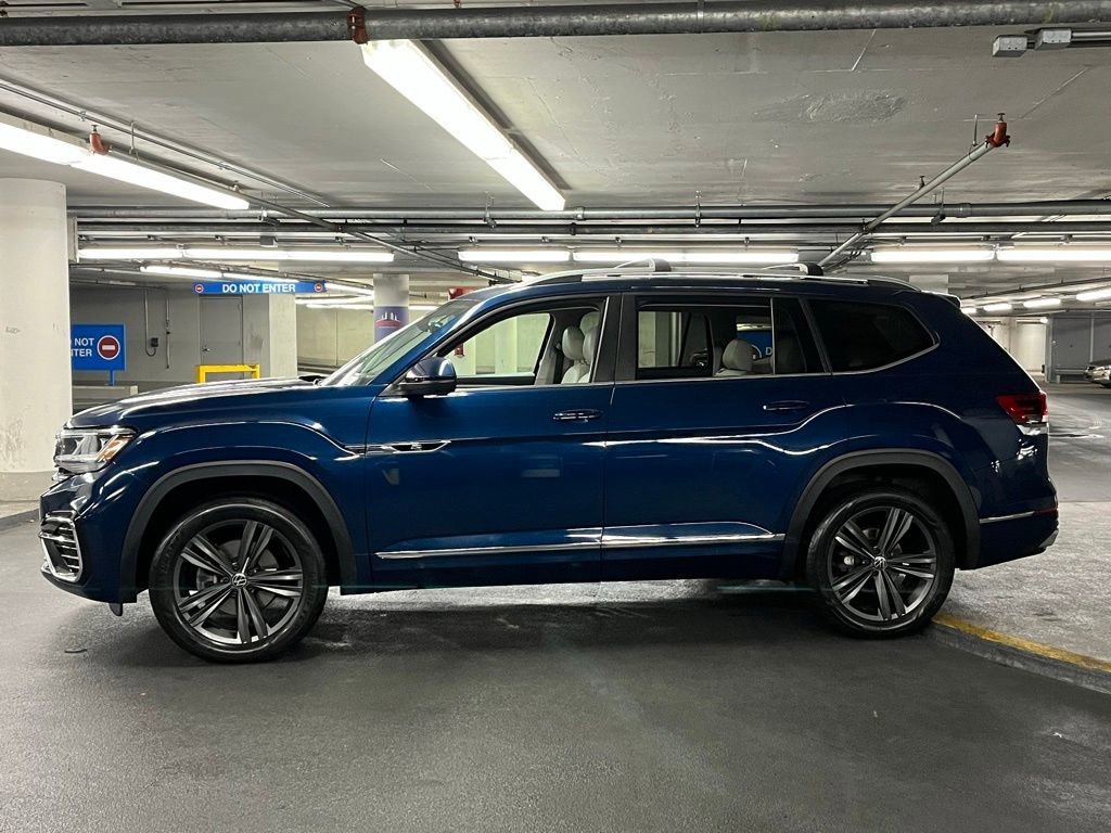 Used 2022 Volkswagen Atlas SEL R-Line AWD/4WD image 33