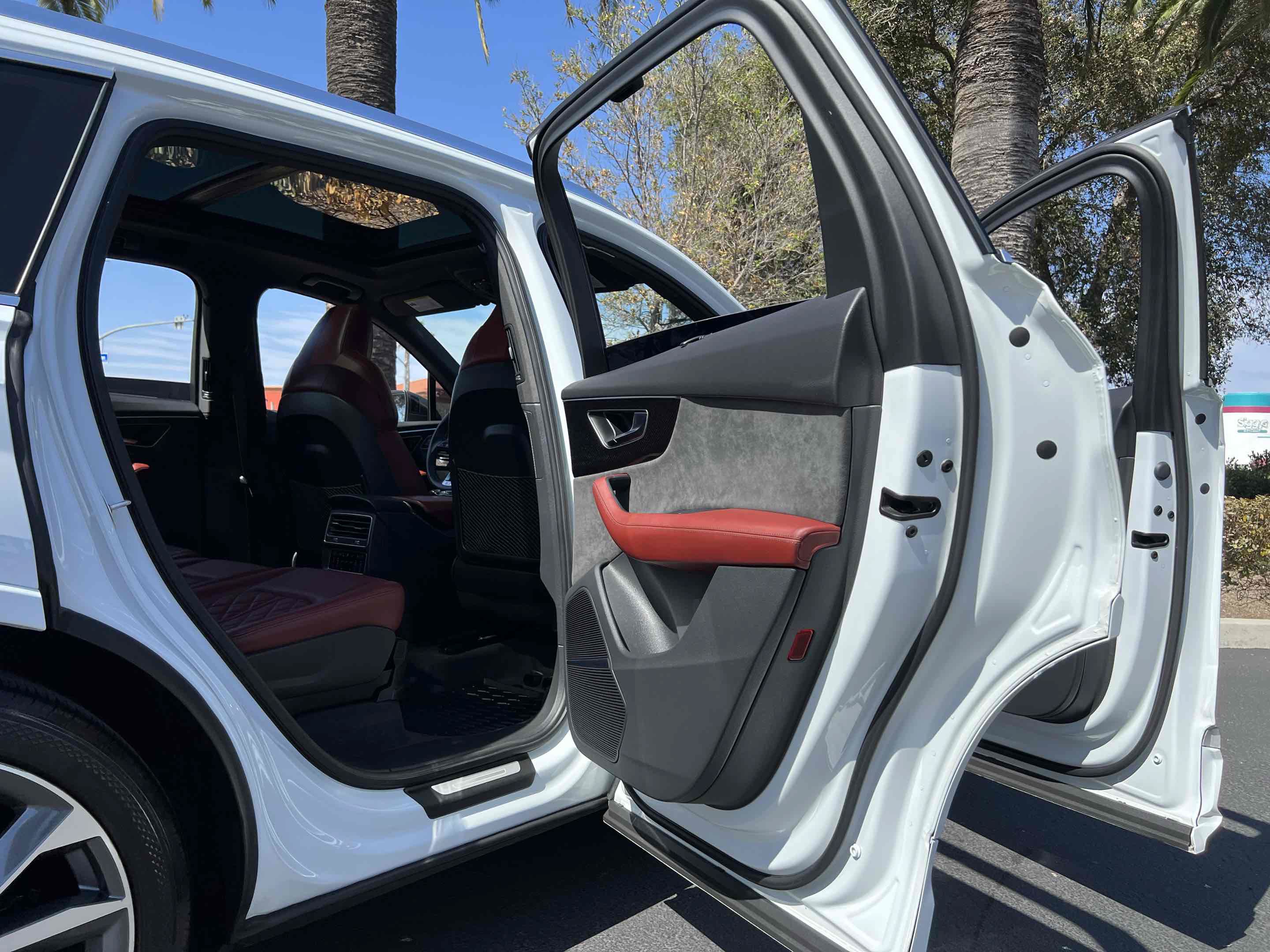 Used 2022 Audi SQ7 Prestige w/ Prestige Package AWD/4WD image 63