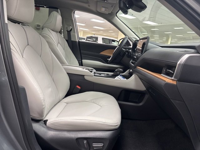 New 2026 Toyota Grand Highlander Platinum image 9
