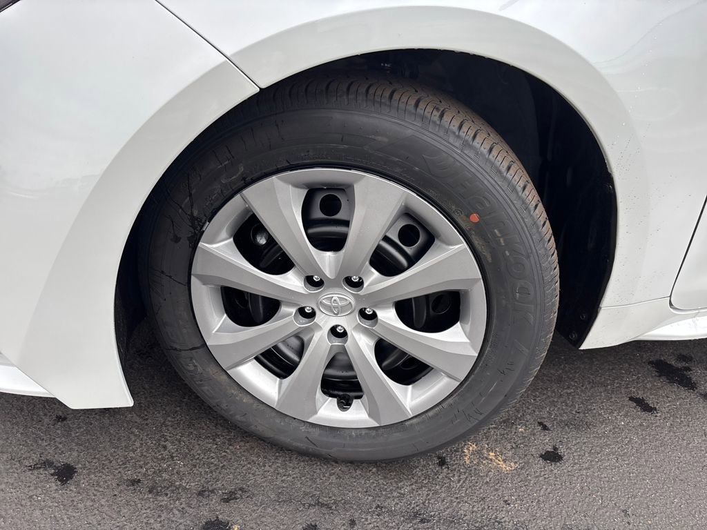 New 2026 Toyota Corolla LE image 9