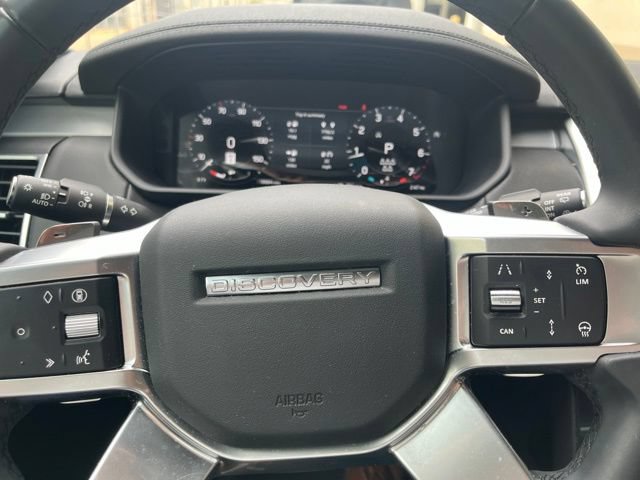 Certified 2025 Land Rover Discovery Dynamic SE AWD/4WD image 12