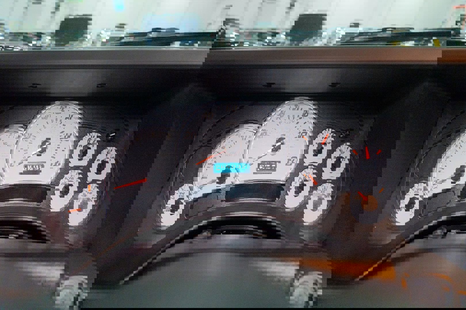 Used 2003 HUMMER H2 w/ Preferred Equipment Group image 52