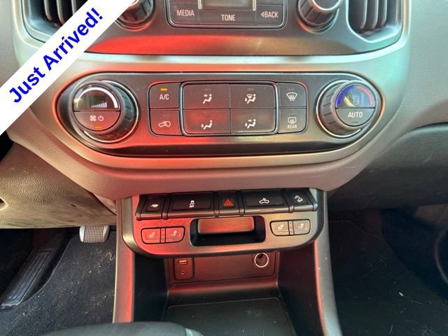 Used 2017 Chevrolet Colorado Z71 RWD image 35