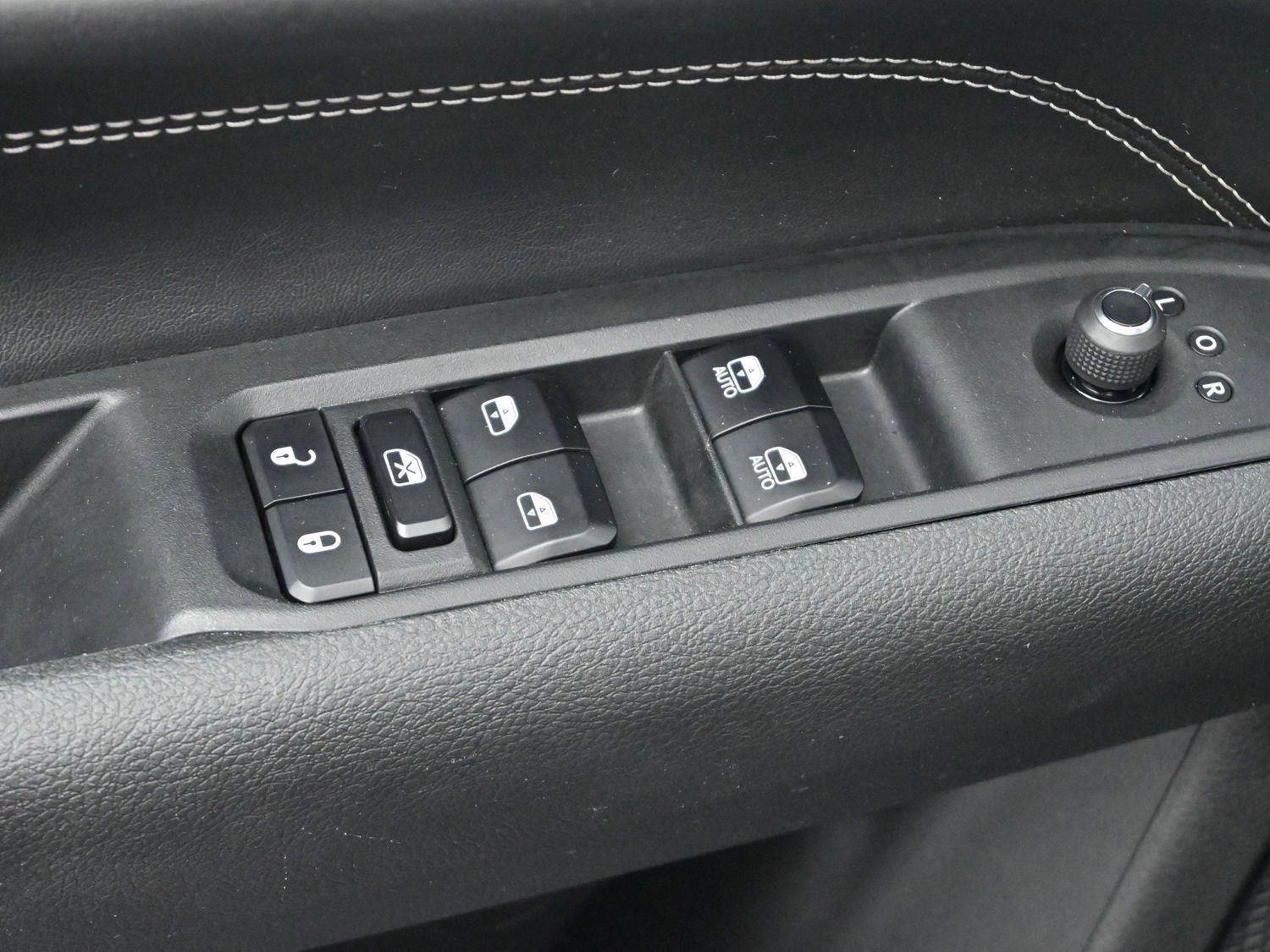 Used 2023 Jeep Compass High Altitude image 11