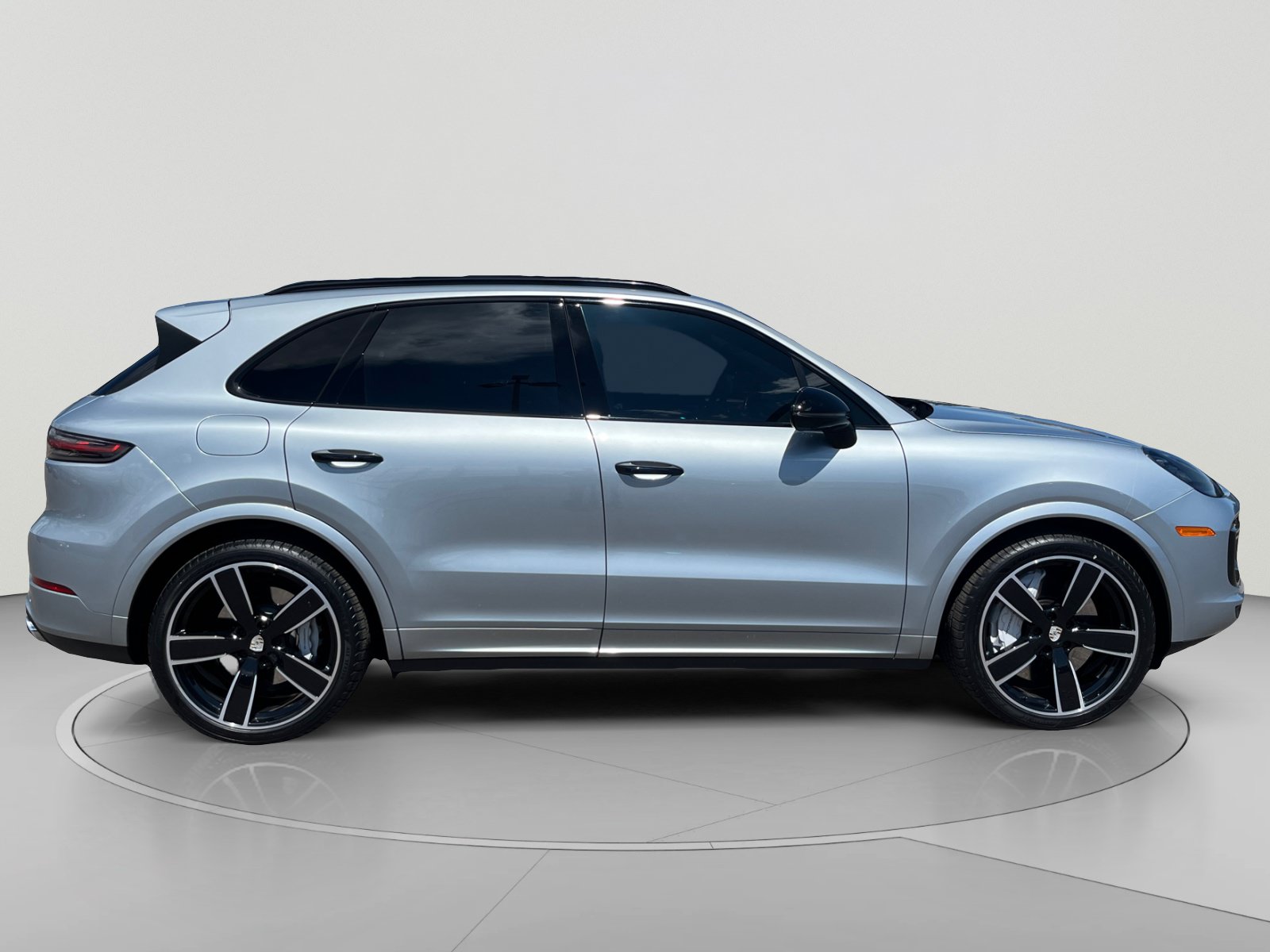 Used 2020 Porsche Cayenne Turbo AWD/4WD image 6