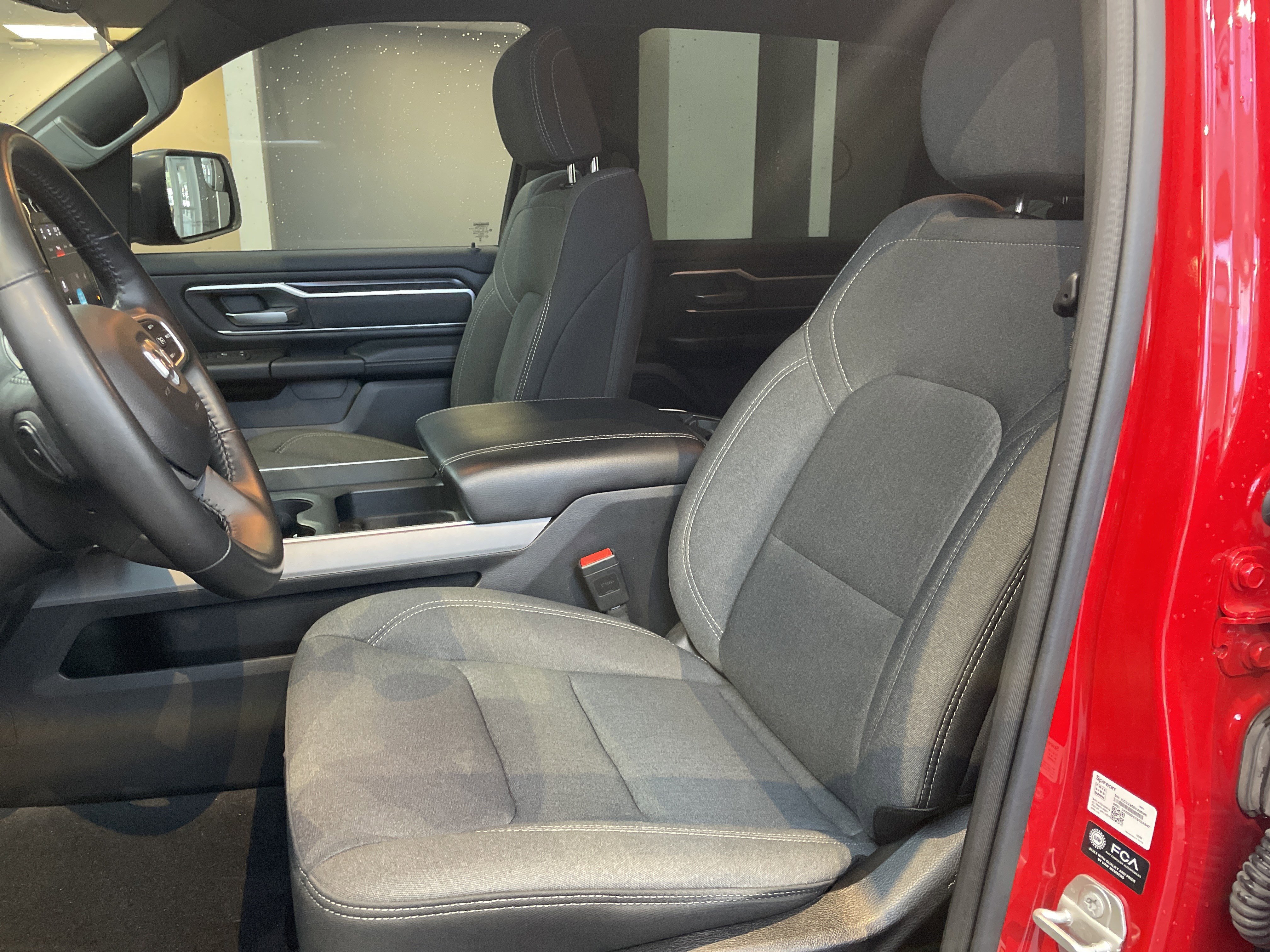 Used 2023 RAM 1500 Big Horn AWD/4WD image 17