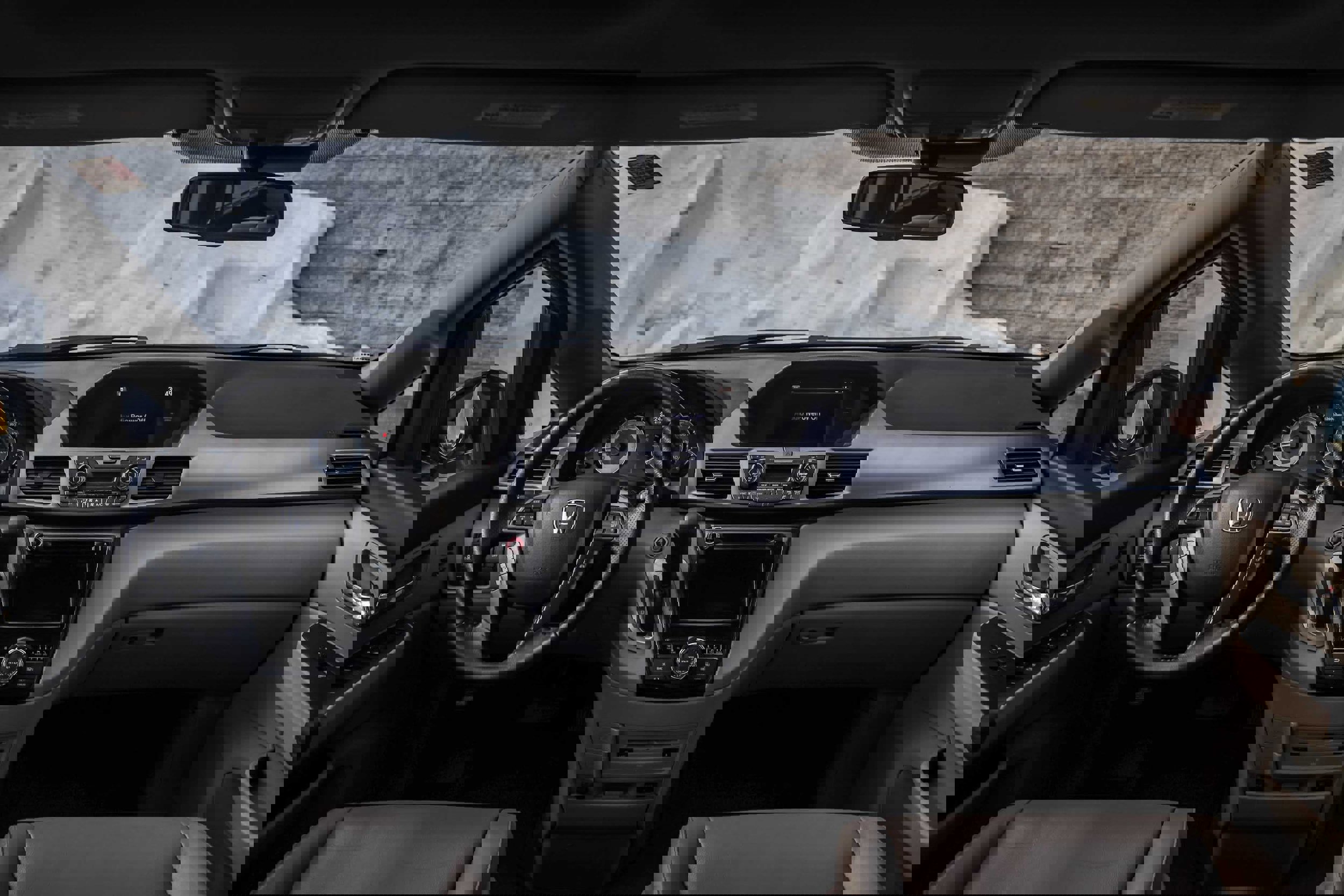 Used 2017 Honda Odyssey Touring image 25