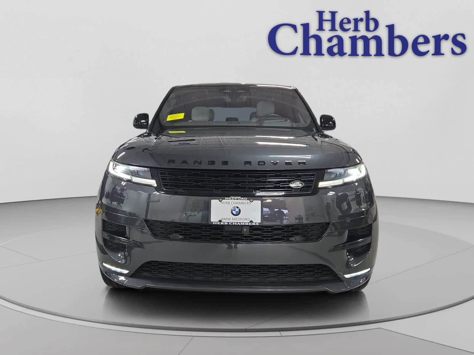 Used 2023 Land Rover Range Rover Sport SE Dynamic AWD/4WD image 2