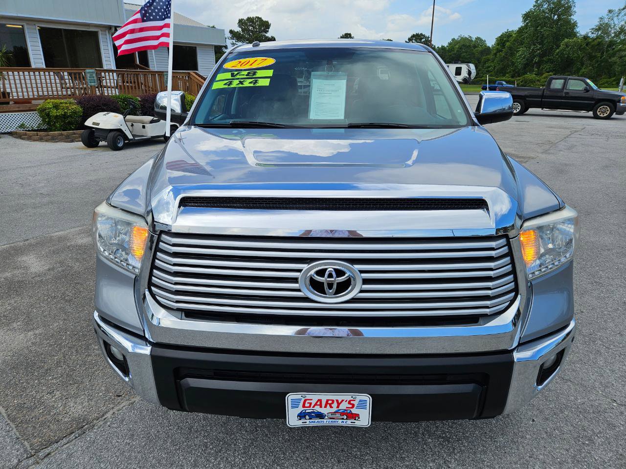Used 2017 Toyota Tundra Limited w/ Limited Premium Package AWD/4WD image 9
