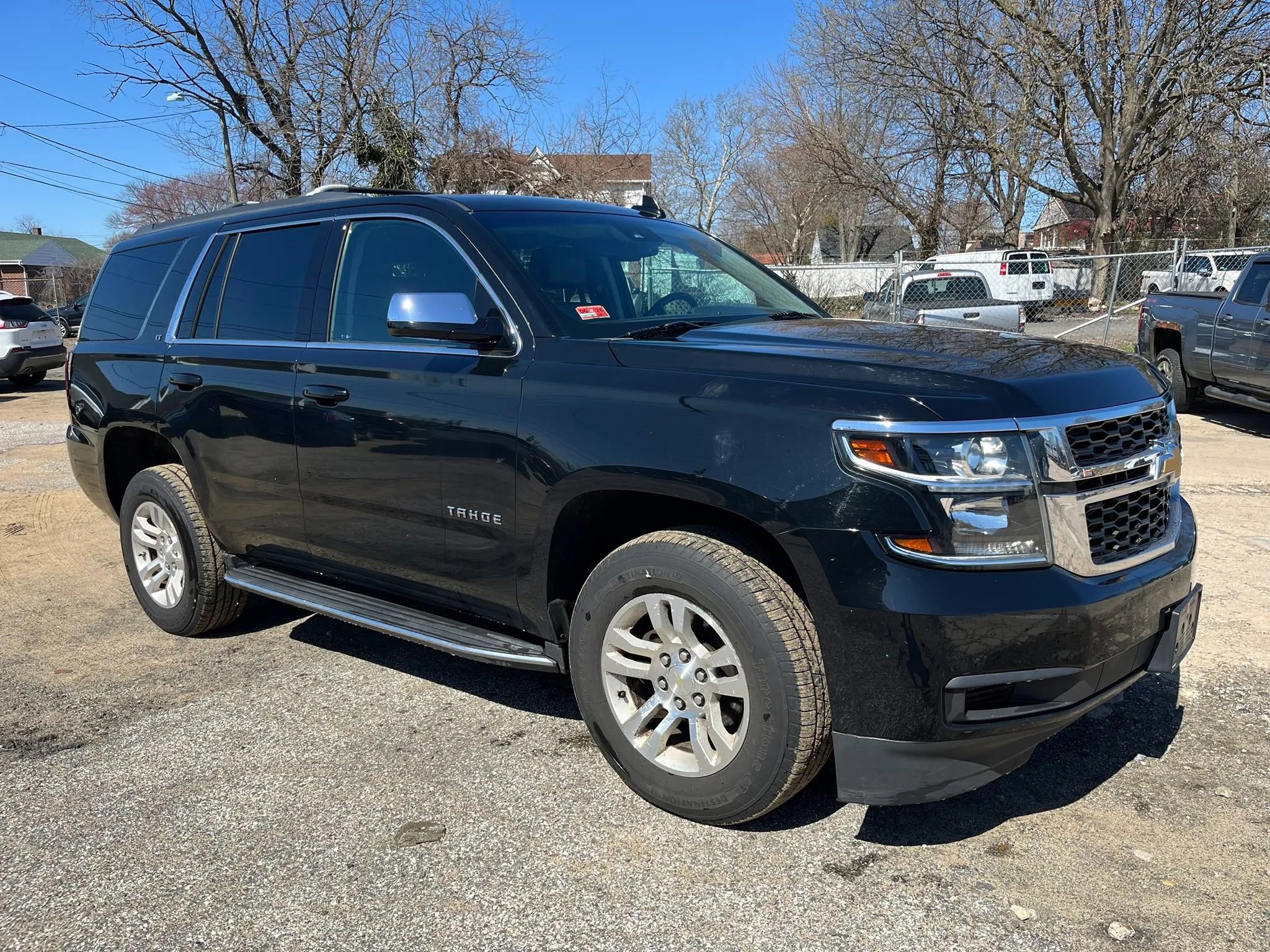 Used 2017 Chevrolet Tahoe LT image 3