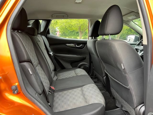 Used 2022 Nissan Rogue Sport SV FWD image 18