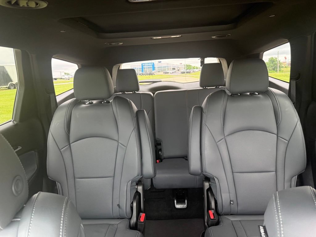 Used 2023 Buick Enclave Essence w/ Experience Buick Package AWD/4WD image 42