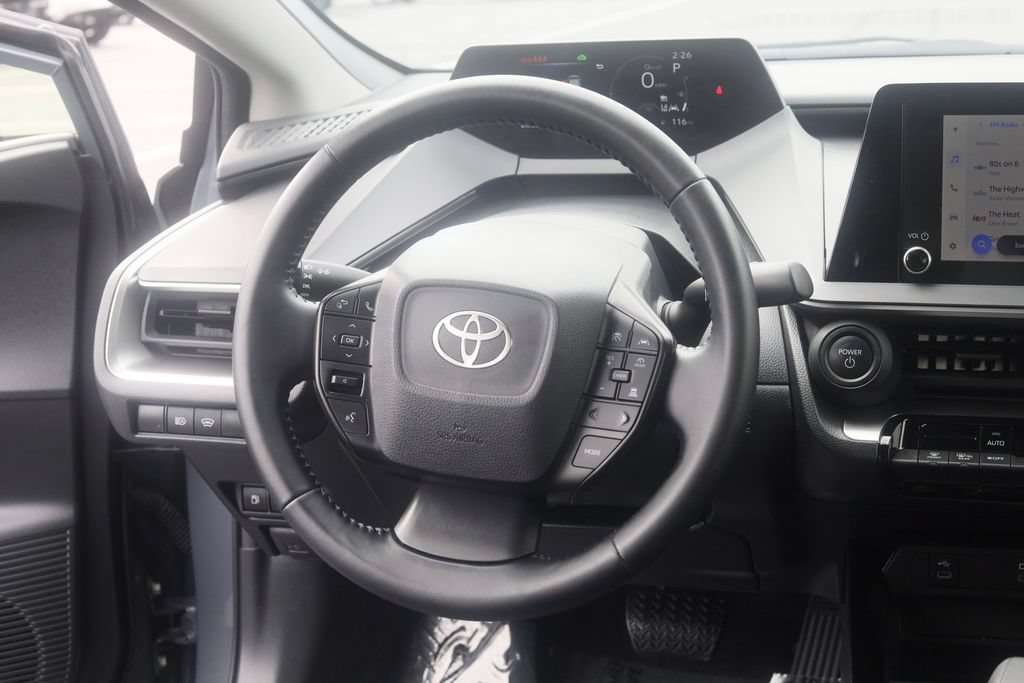 Used 2025 Toyota Prius LE FWD image 16