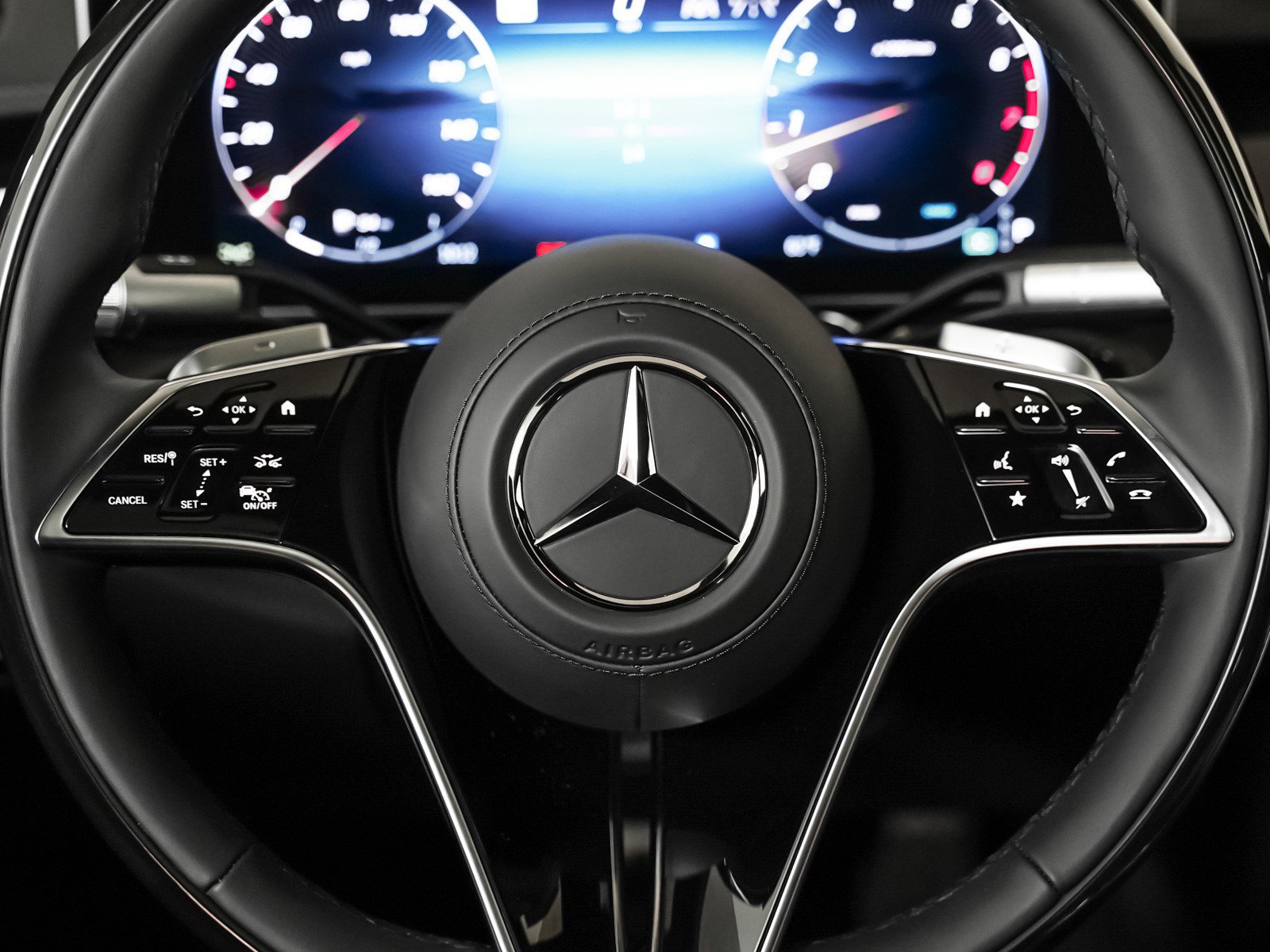 New 2025 Mercedes-Benz S 580 4MATIC Sedan image 16