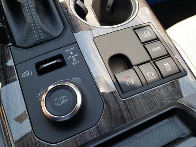New 2026 Toyota Highlander Limited AWD/4WD image 16